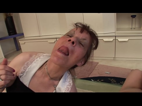 ❤️ Tokorua nga kuia me tetahi koroua he tokotoru Homemade porn i porn mi.porn-mate.ru ❌️❤