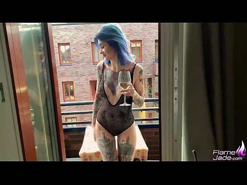 ❤️ Te kotiro tino nui e ngotea ana me te karepe me te whana i raro i te rangi tuwhera Homemade porn i porn mi.porn-mate.ru ❌️❤